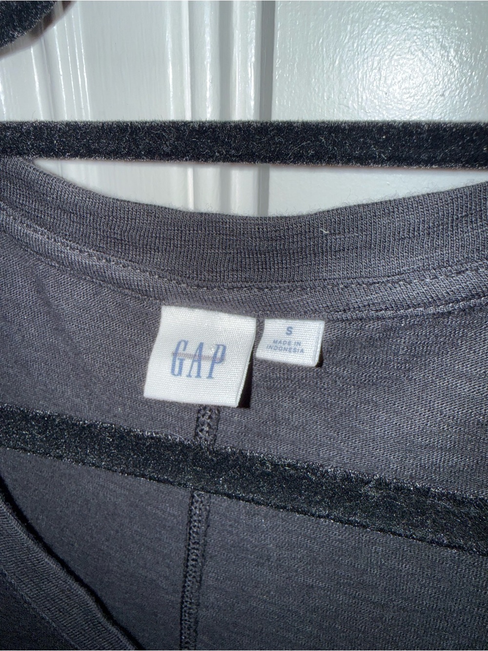 Black GAP dress Pre-owned EUC Size Small - Picture 4 of 8